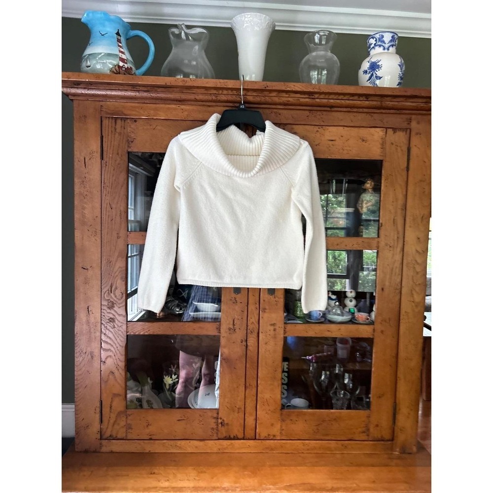 Old Navy Womens Small Ivory Turtleneck Cropped Pullover Sweater 800181-01